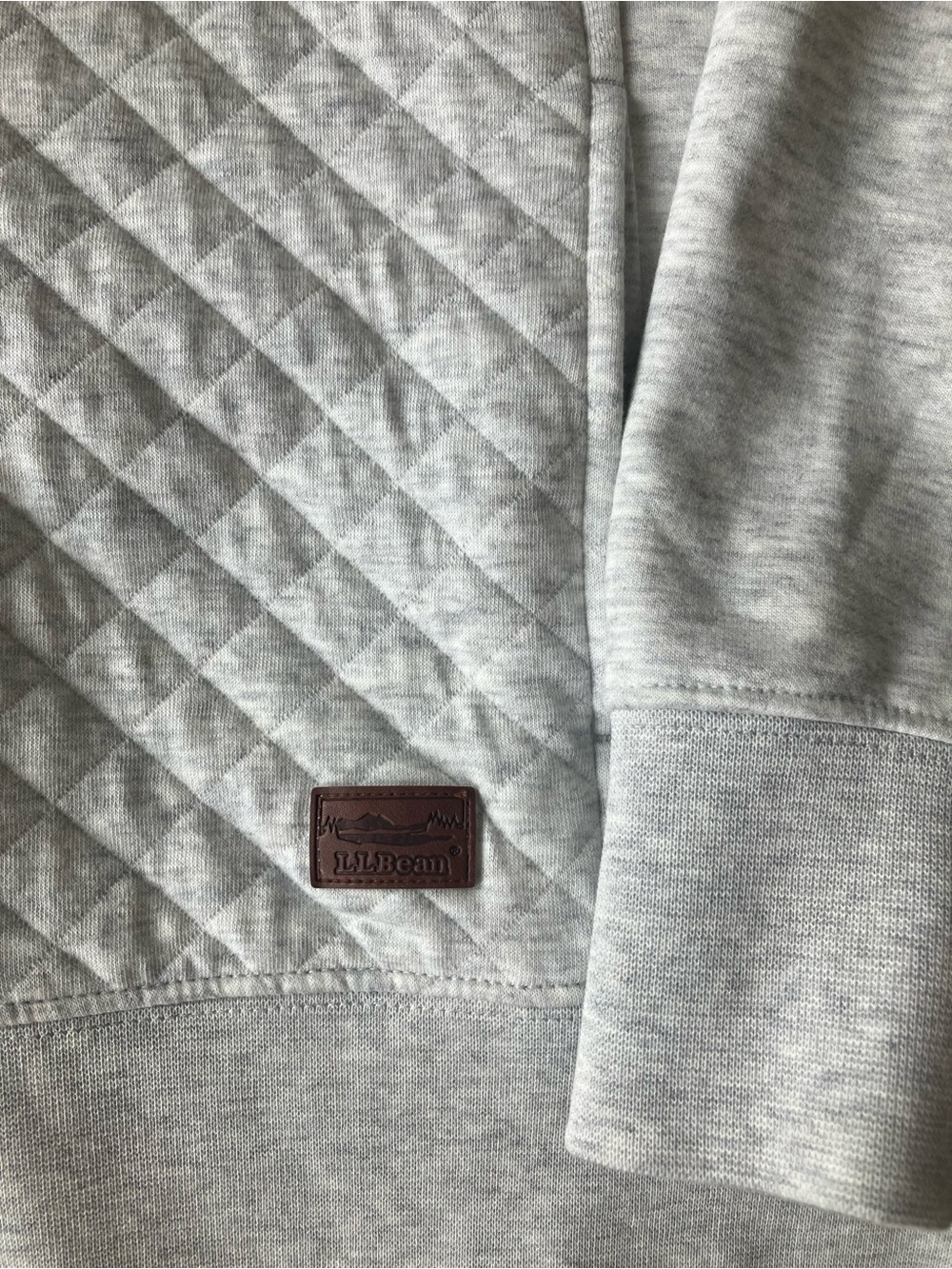 NWT L.L. Bean Women’s Light Gray Quilted Full-Zip Sweatshirt - Picture 2 of 4